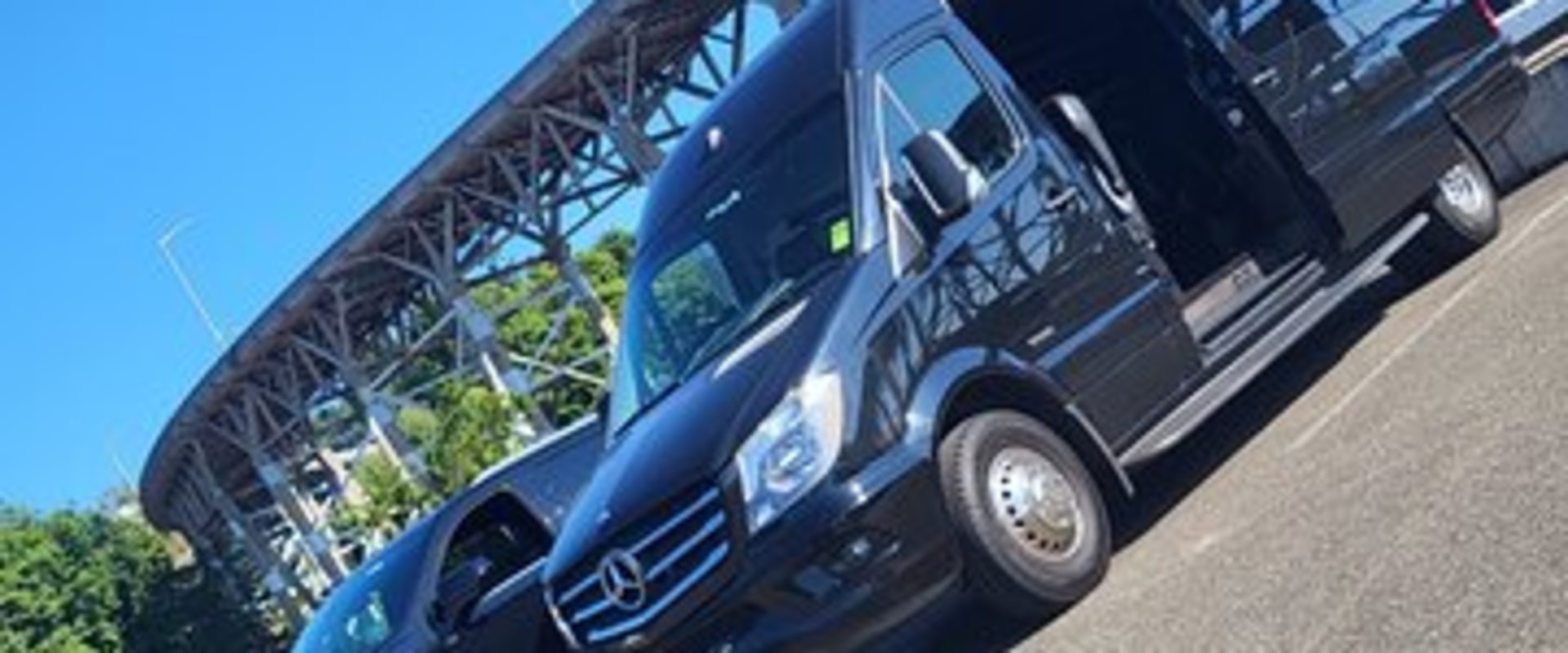 Spacious SUVs for Group Transportation: The Best Way to Get Around Seattle